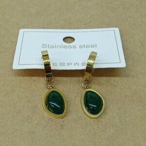 Stainless steel erring , New with tags , Gold & Green